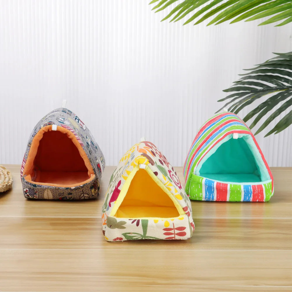 Cute Cartoon Rabbit Squirrel Mini Cage Guinea Pig Nest Small Animal Mice Rat Pet Sleeping Bed Hamster House Winter Warm Soft Mat
